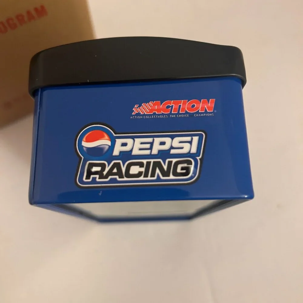 Pepsi Racing 2004 Jeff Gordon #24 Diecast Car Tin Case | NASCAR Limited Edition - Picture 10 of 16